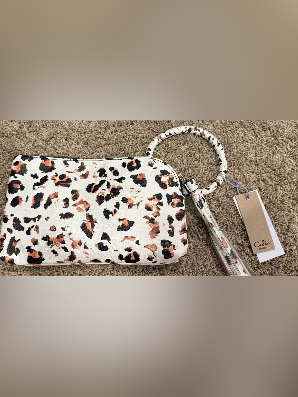 Calin Collection White Leopard Print Wristlet Clutch Purse NWT